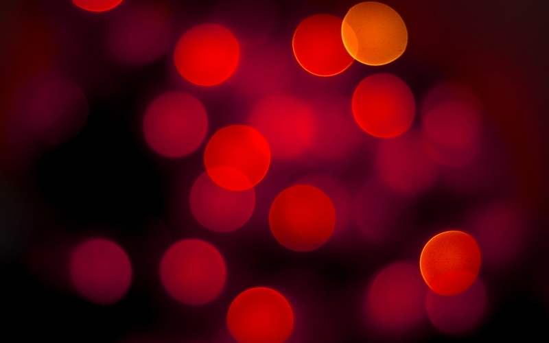 Dermalux LED light therapy treatment at Hermanos Aesthetics Cape Town for skin rejuvenation and healing.